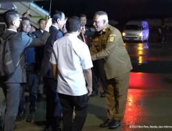 Kedatangan Presiden RI Ke Papua, Di Sambut Mendagri Yang Di Dampingi Pj Gubernur Papua Barat
