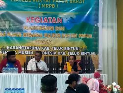 Macleurita B.M Kawab Berbuka Puasa bersama Tokoh Muslim Di  Kabupaten Bintuni