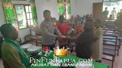 Giat Penyerahan Bantuan Dana Pembangunan Gereja Imanuel Mansaburi