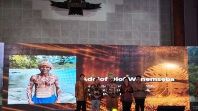 Penghargaan Kalpataru: Dedikasi Adolof Olof Wonemseba dalam Konservasi Lingkungan Papua