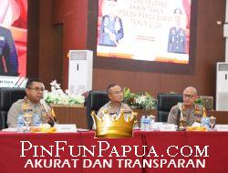 Kapolda Papua Barat Pimpin Press Release Akhir Tahun 2024: Gangguan Kamtibmas Turun 12%