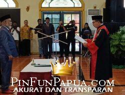 Petrus Makbon Resmi Dilantik sebagai Wakil Ketua I DPR Papua Barat 2024-2029