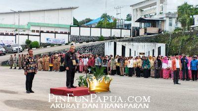 Bupati Fakfak Tegaskan Pentingnya Disiplin Waktu dalam Peringatan Hari Besar Nasional