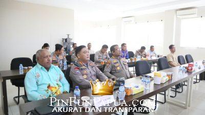 Polda Papua Barat Bersama Tokoh Agama dan Masyarakat Ikuti Dialog Publik Nasional Bahas Kamtibmas dan Ekonomi Inklusif