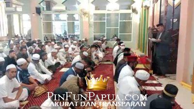 Bupati Fakfak dan Forkopimda Shalat Idul Adha 1446 H Bersama Warga di Masjid Al–Munawarah